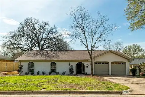 Vanessa, FORT WORTH, TX 76112