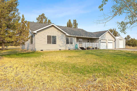 Deer, TERREBONNE, OR 97760