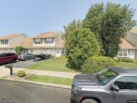 Victoria, EASTON, PA 18045