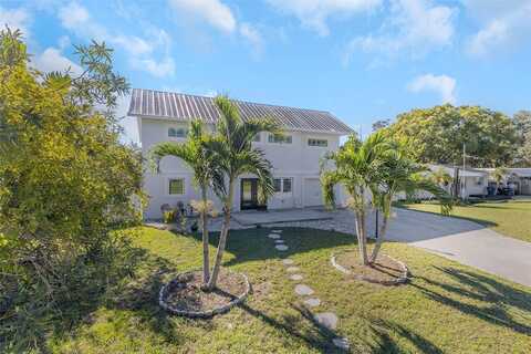 Ezelle, LARGO, FL 33770