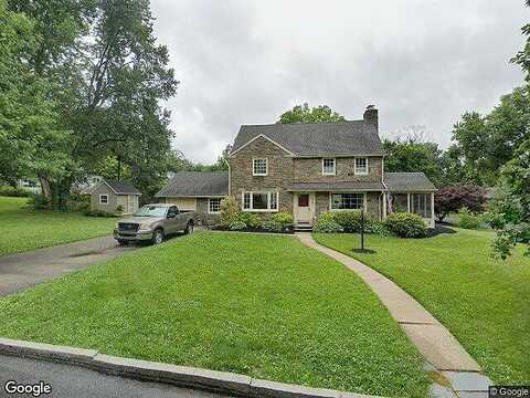 Clover Hill, WYNNEWOOD, PA 19096