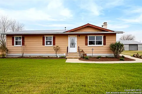 Berlin, CASTROVILLE, TX 78009