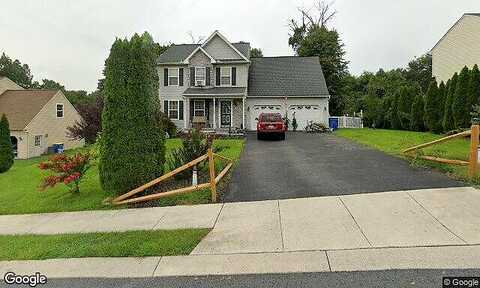 Burberry, MOUNT WOLF, PA 17347