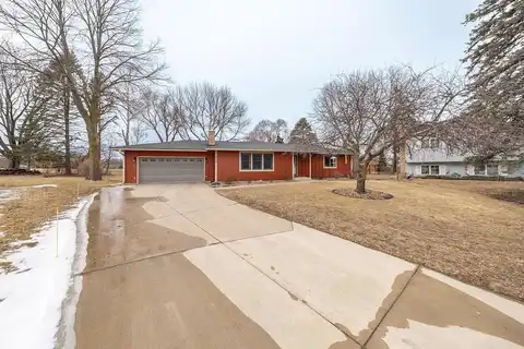 Manor, HASTINGS, MN 55033