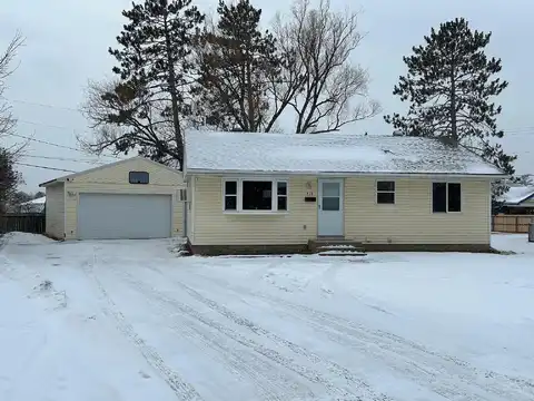 Clover, GRAND RAPIDS, MN 55744