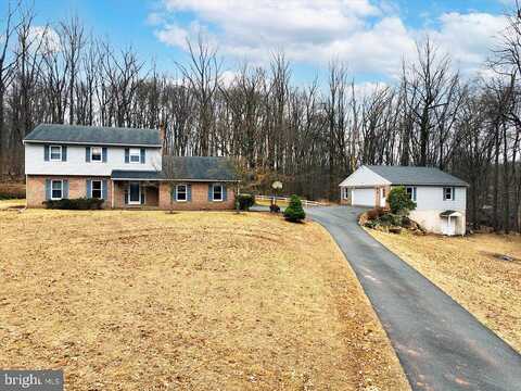 Schlouch, MOHNTON, PA 19540