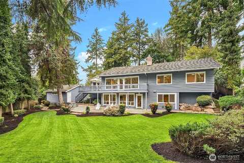 10Th, BELLEVUE, WA 98004