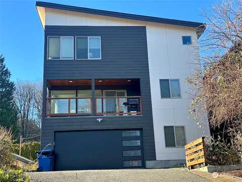 41St, SEATTLE, WA 98118