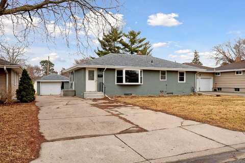 21St, SOUTH SAINT PAUL, MN 55075
