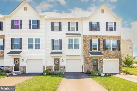 Clayton, COOPERSBURG, PA 18036