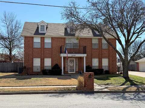 Chapman, NORTH RICHLAND HILLS, TX 76182