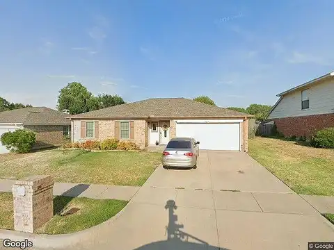 Royal Oak, BENBROOK, TX 76126