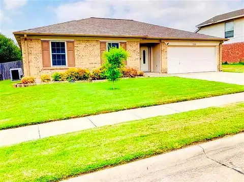 Royal Oak, BENBROOK, TX 76126