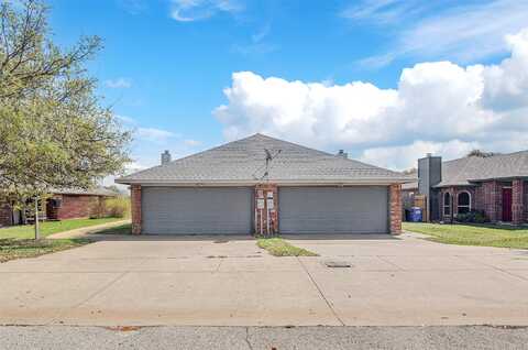 Stribling, AZLE, TX 76020