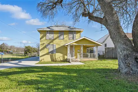 Routt, FORT WORTH, TX 76112