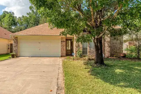 Forest Trail, BEAUMONT, TX 77713