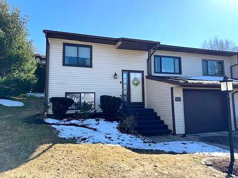 Montroyale, ERIE, PA 16504