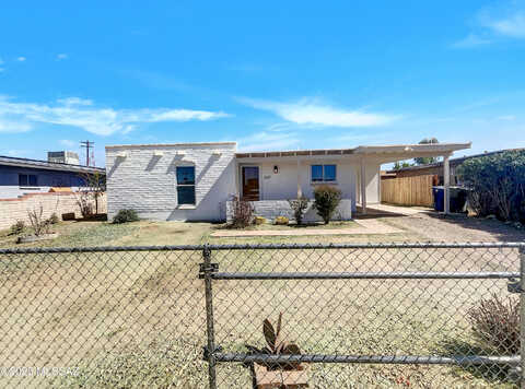 Lostan, TUCSON, AZ 85706