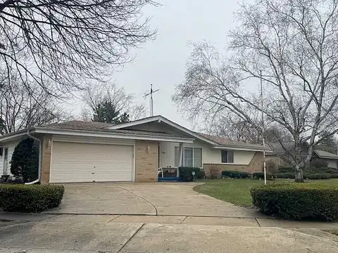 Rochelle, GREENDALE, WI 53129