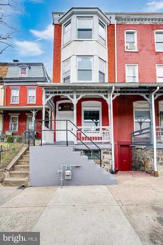8Th, READING, PA 19601