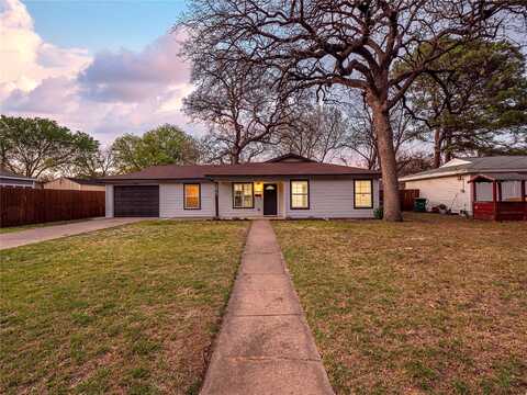 Earl, FORT WORTH, TX 76111