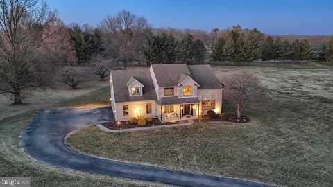 Oak, LEBANON, PA 17042