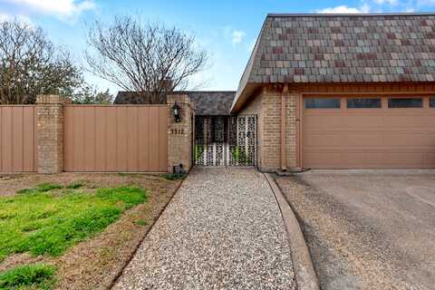 Parkway, BRYAN, TX 77802