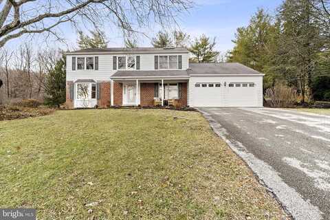 Green, EXTON, PA 19341