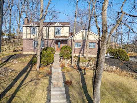 Woodlane, OREFIELD, PA 18069
