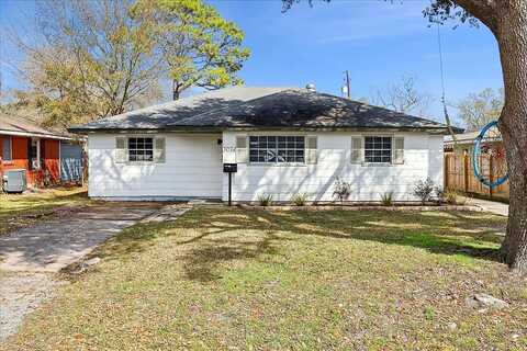 Elm, GROVES, TX 77619