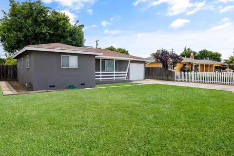 Minnewawa, CLOVIS, CA 93612