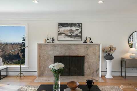 Crescent, SEATTLE, WA 98112
