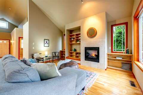 Calico, FERNDALE, WA 98248