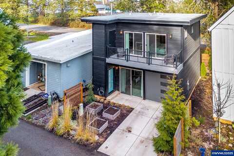 Village Center, SALEM, OR 97302