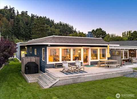 Shore, FREELAND, WA 98249