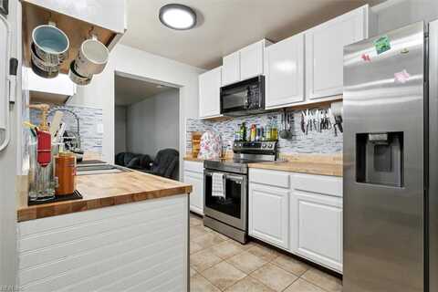 Thalia Trace, VIRGINIA BEACH, VA 23452