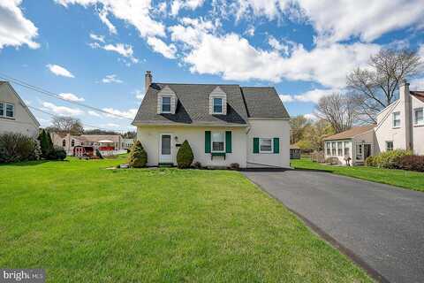 Lloyd, DOWNINGTOWN, PA 19335