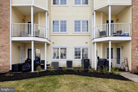 Devon, LEVITTOWN, PA 19057