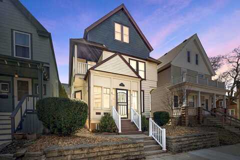 Irving, MILWAUKEE, WI 53202
