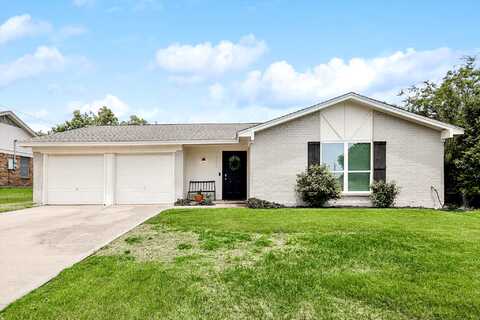 Briar, BENBROOK, TX 76126