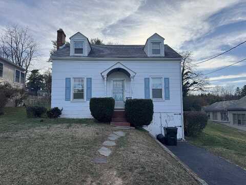 Terry, STAUNTON, VA 24401
