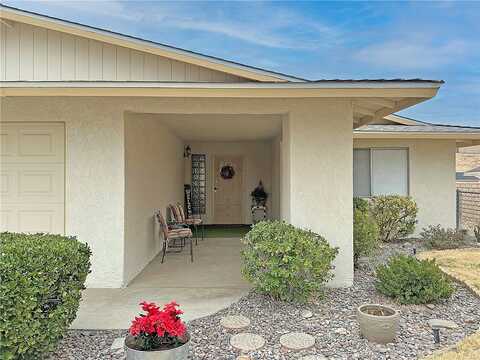 Topmast, HELENDALE, CA 92342