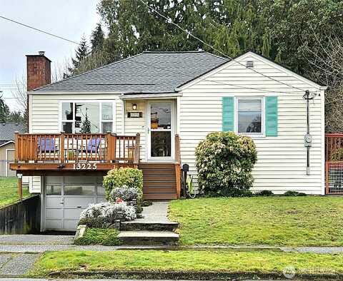 1St, BURIEN, WA 98146