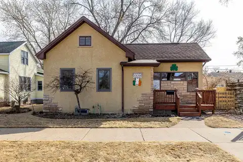 Adams, LA CROSSE, WI 54601