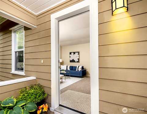 35Th, SEATTLE, WA 98125