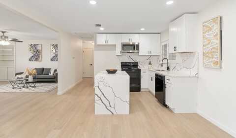 Magnolia, ARLINGTON, TX 76012