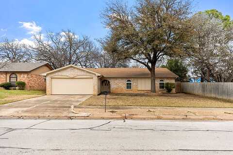 Spring Lake, BEDFORD, TX 76021
