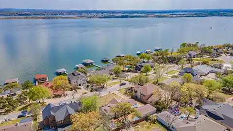 Rio Vista, GRANBURY, TX 76049