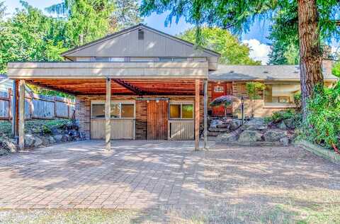 86Th, MERCER ISLAND, WA 98040