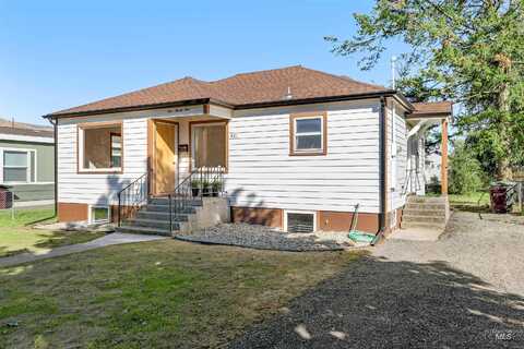 8Th, CLARKSTON, WA 99403
